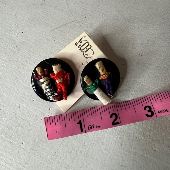 Vintage Worry Doll Earrings Post Round Disc Inca Peru Guatemala Jewelry Boho - Picture 3 of 3